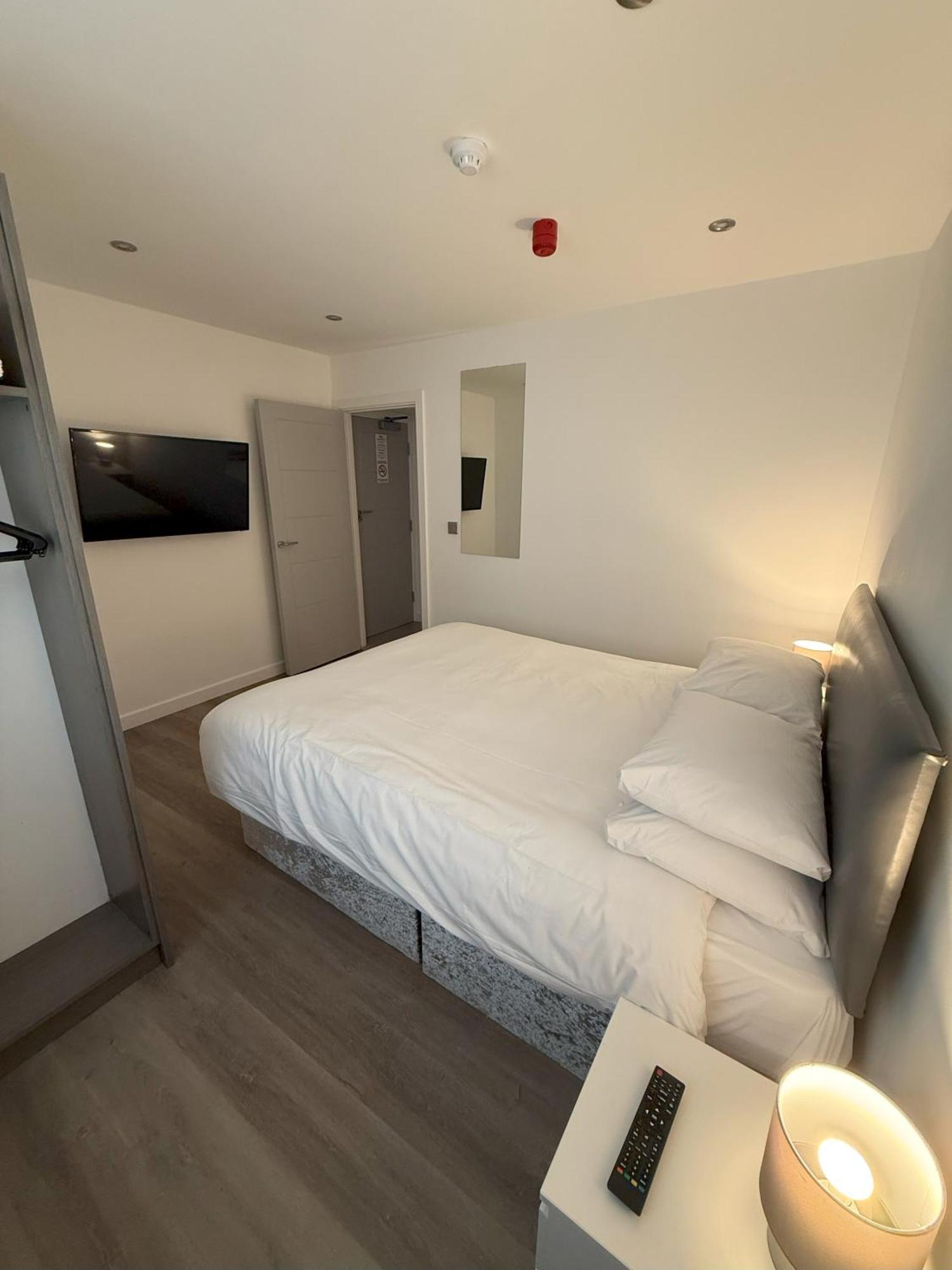 Hotel Coastal Plaza Blackpool Esterno foto